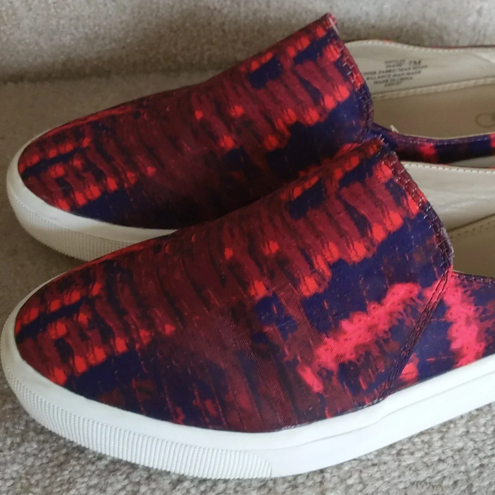 Logo Lori Goldstein Diane Printed Slip On Mule Sneaker 7M Red Blue - Picture 5 of 13